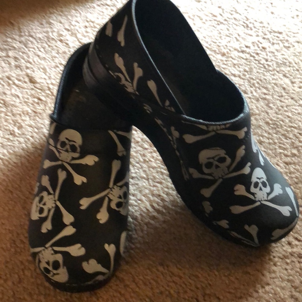 Sanita clogs
